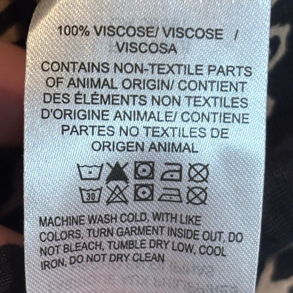 Lucky Brand Black & White Floral Boho Peasant Top – Women’s Plus 1X - Picture 9 of 9